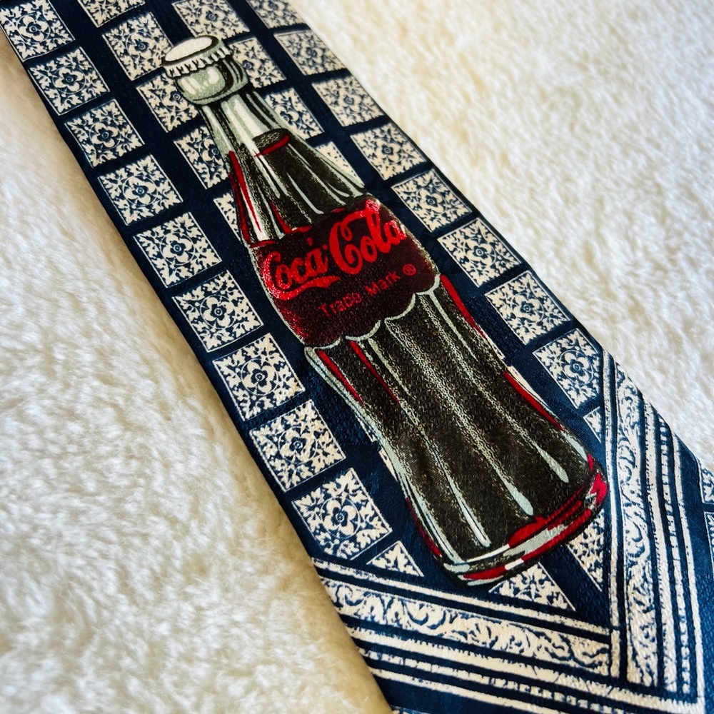 VINTAGE 1990’s Coke Silk Neck Tie